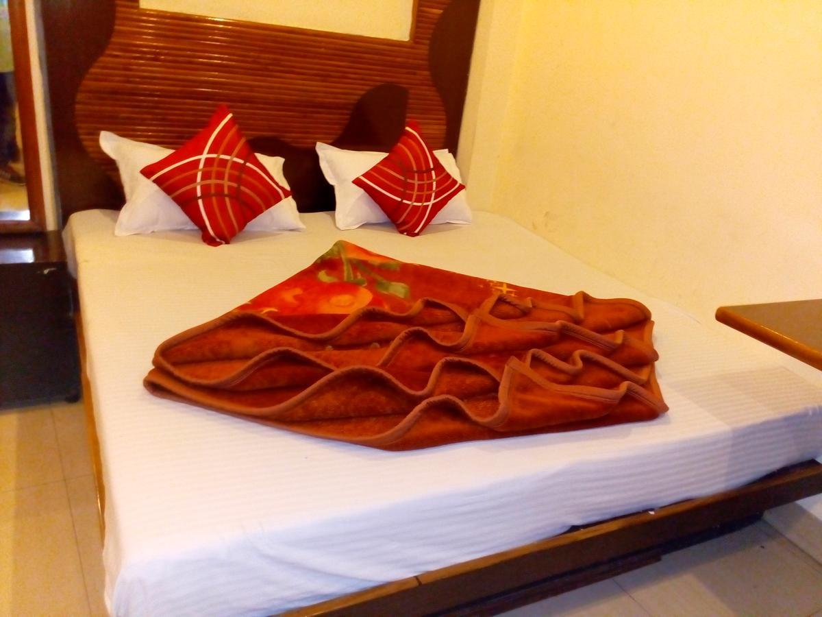 Star International Hotell New Delhi Exteriör bild